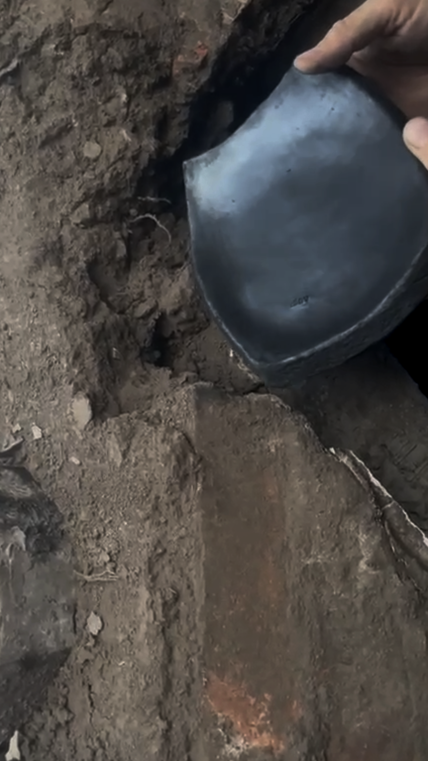 The plate returning to the pit — full circle